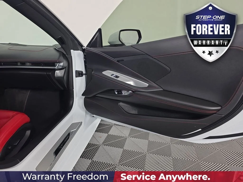 Used 2023 White Chevrolet Stingray image 29