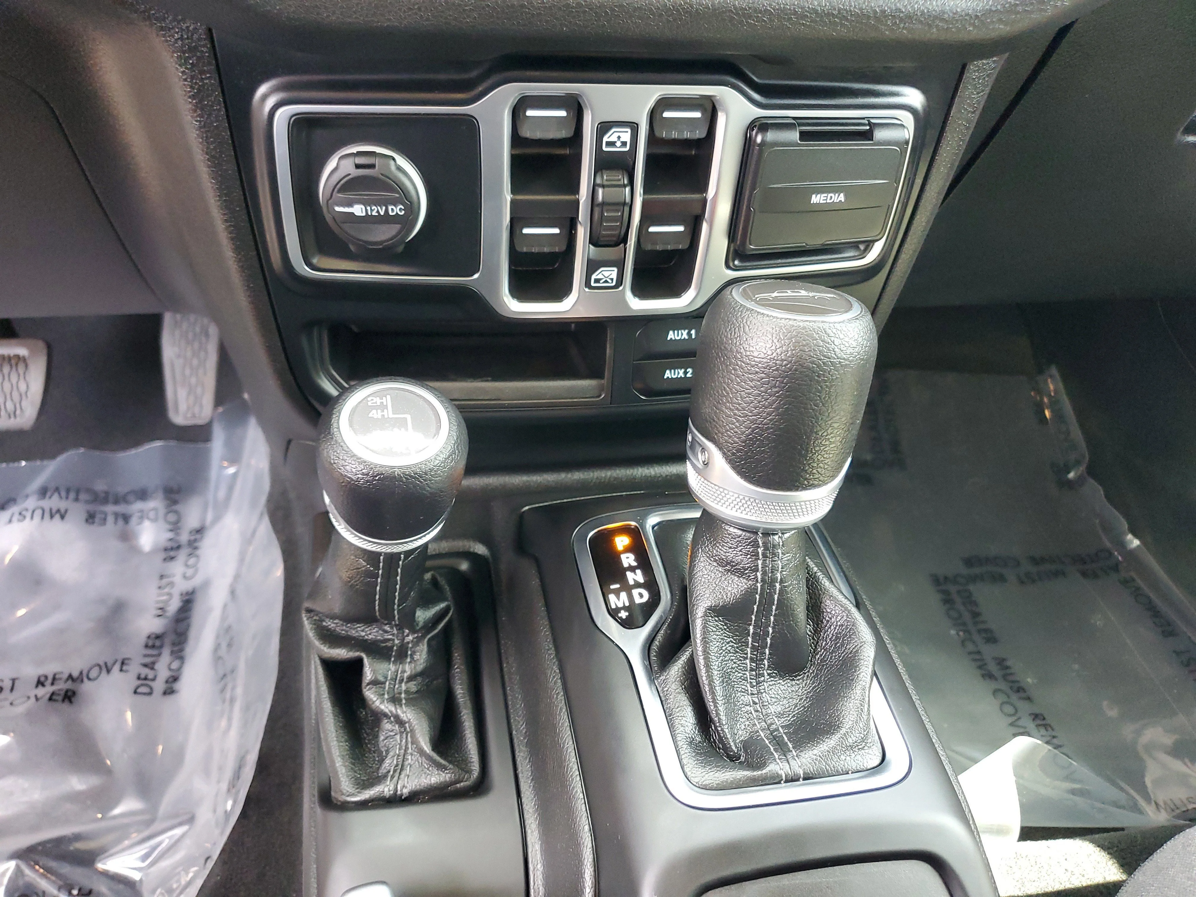 Used 2024 White Jeep Sport image 21