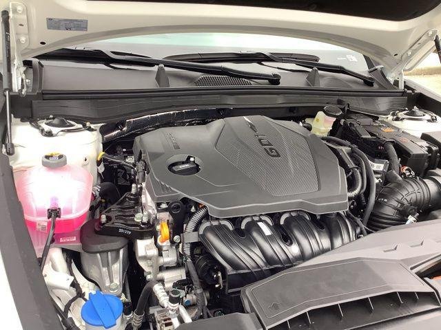 New 2026 White Hyundai SEL Sport image 13