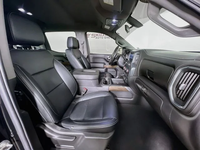 Used 2020 Black Chevrolet RST image 40