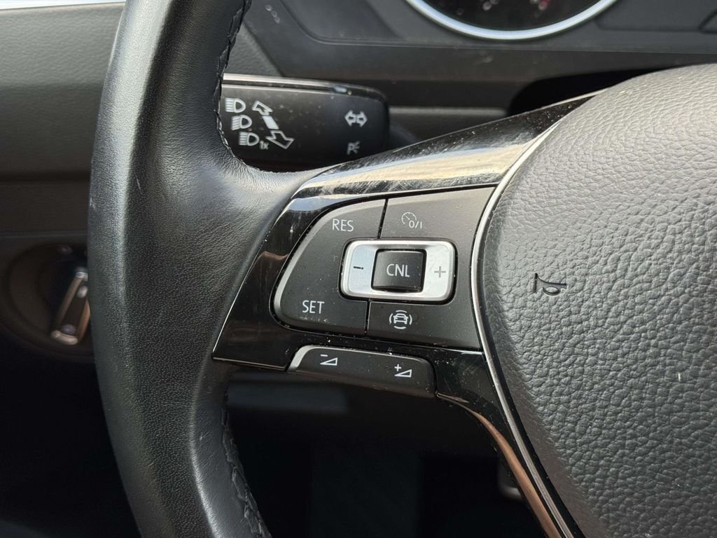 2019 Volkswagen Tiguan SE - Photo 22