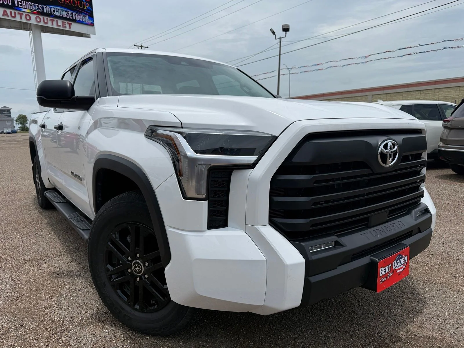 Used 2024 White Toyota SR5 image 1