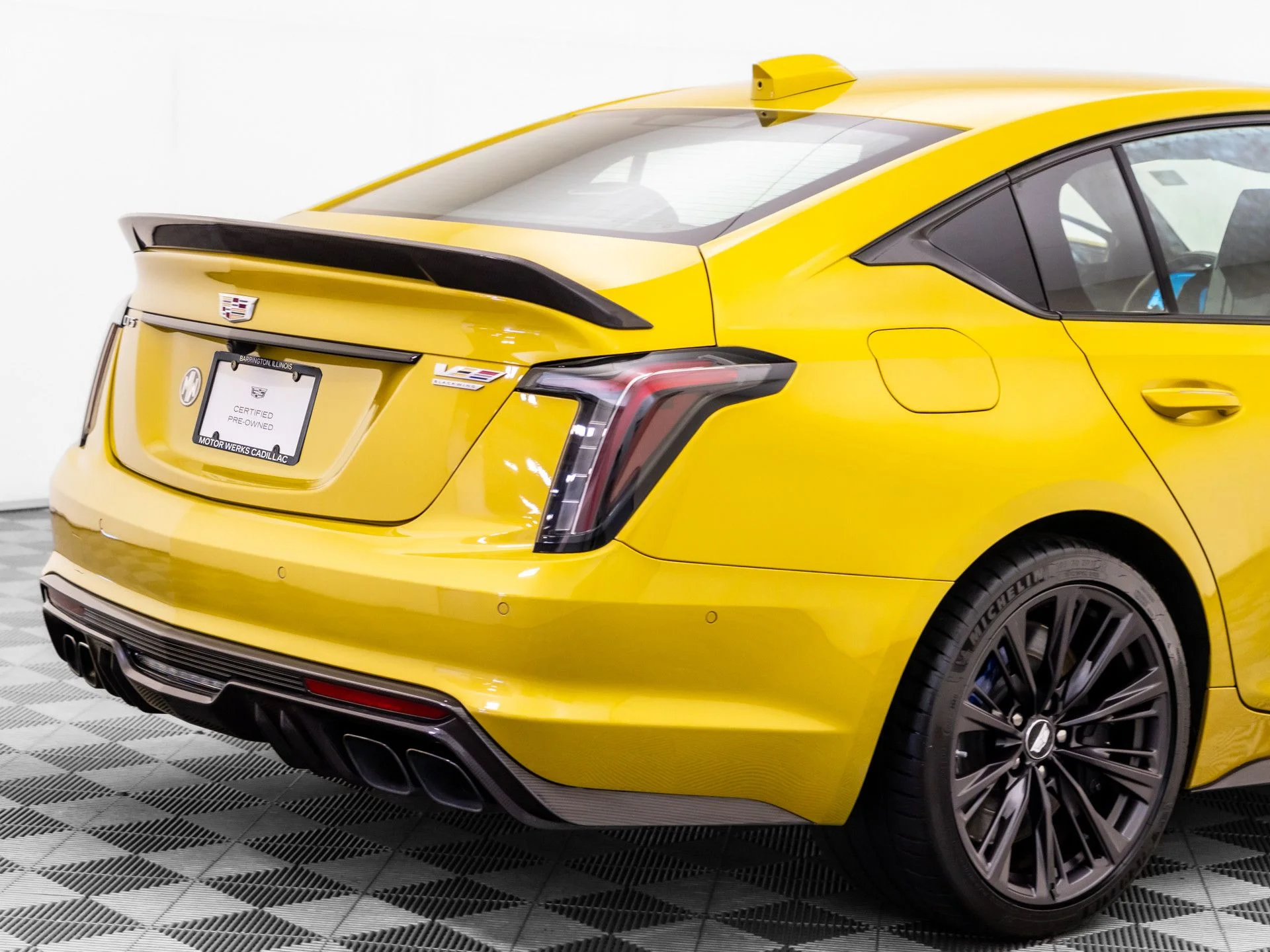 Used 2025 Yellow Cadillac V-Series image 40