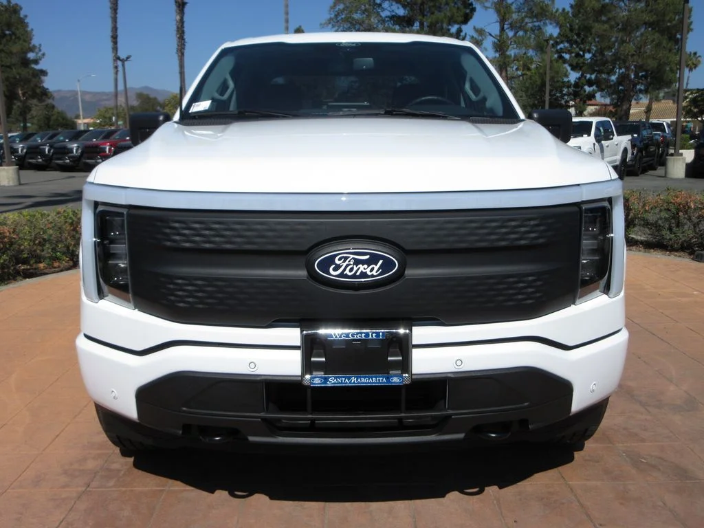 Certified Used 2024 Oxford White Ford Flash image 7