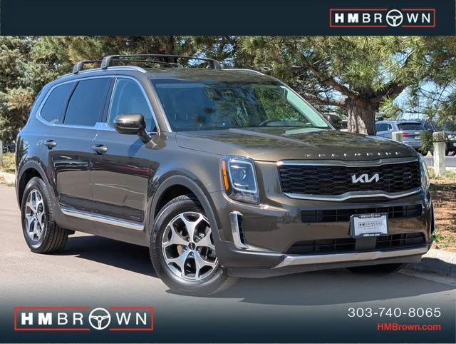 Used 2022 Moss Kia EX image 1
