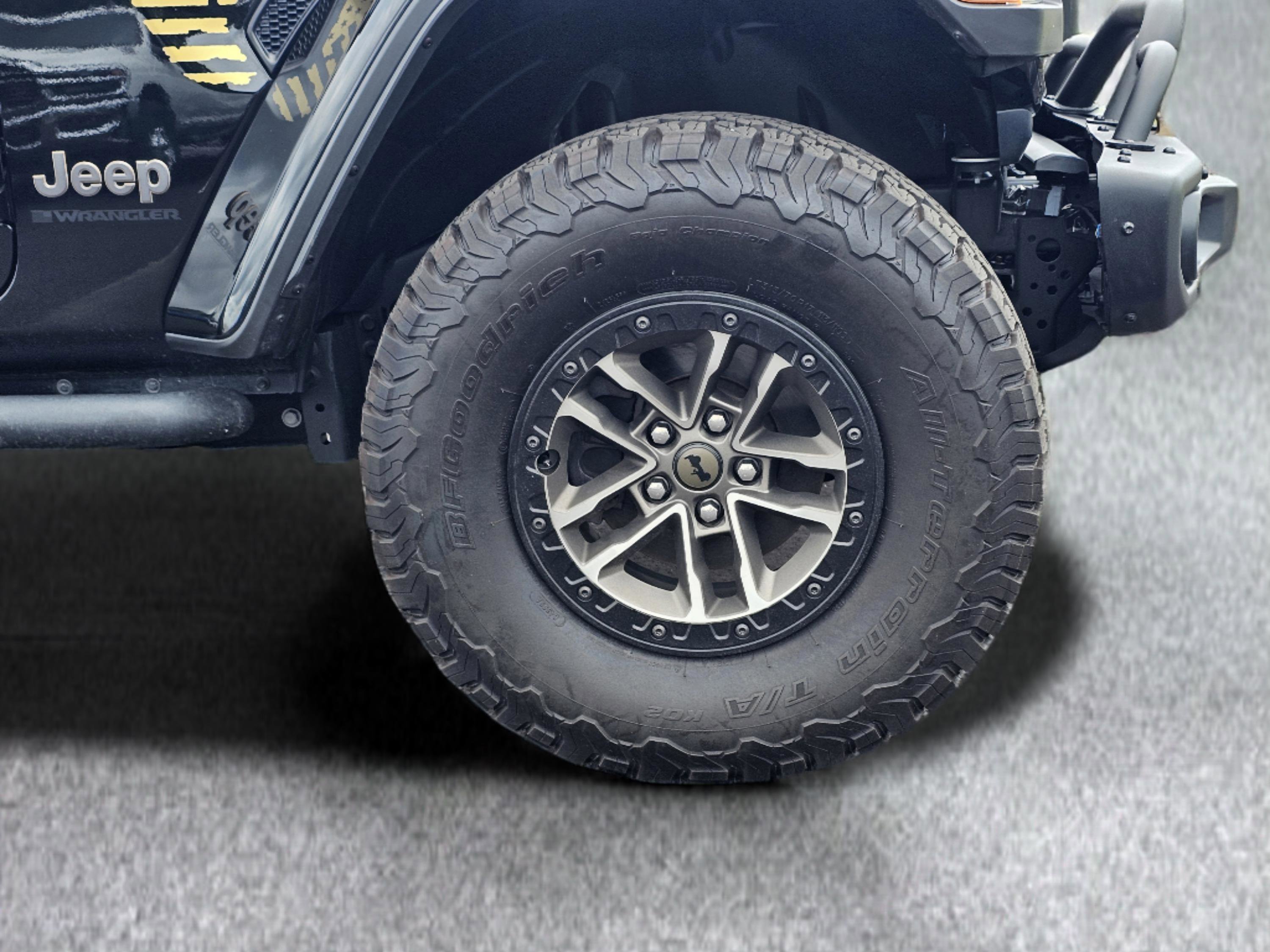 Used 2024 Black Clearcoat Jeep Rubicon 392 image 6