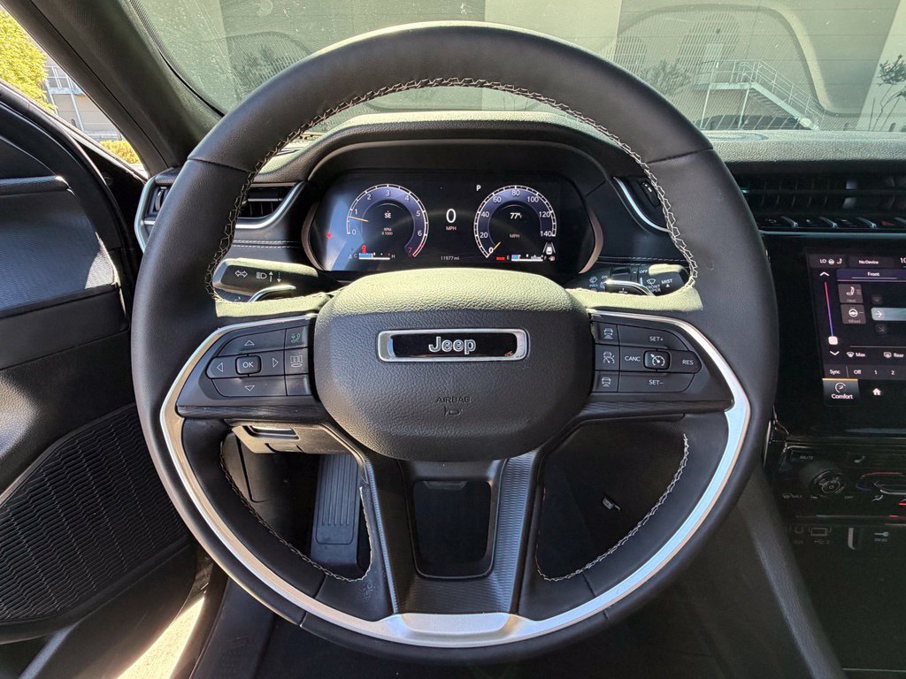 Used 2024 Black Jeep Altitude X image 15