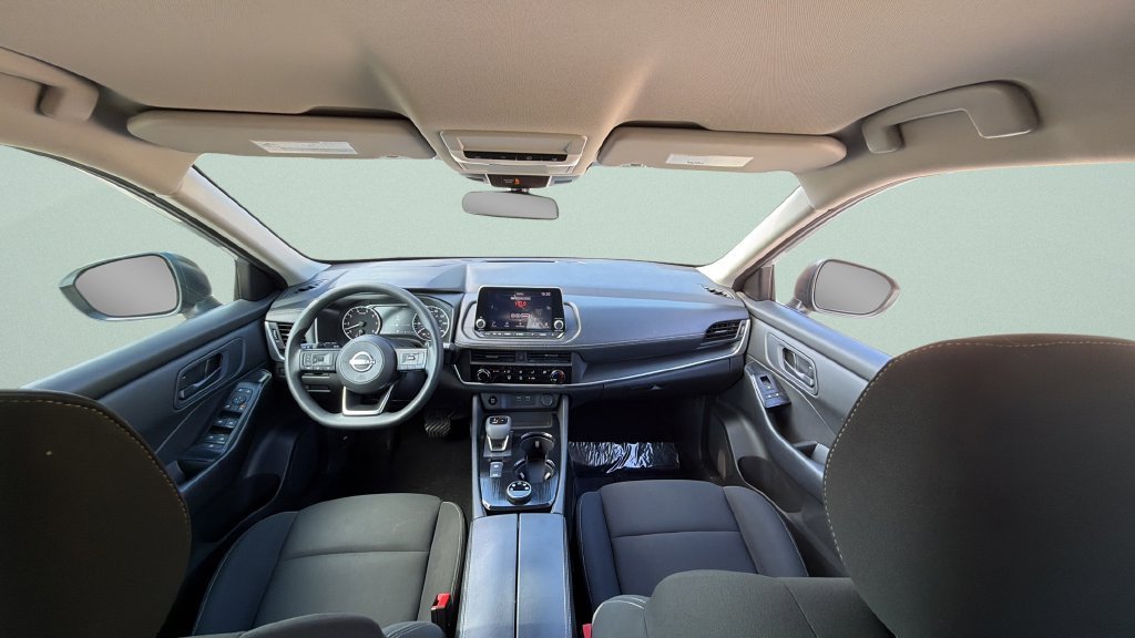 Used 2024 Silver Nissan S image 30