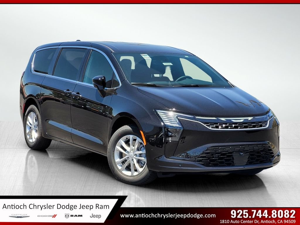 2027 Chrysler Pacifica Select AWD's photo
