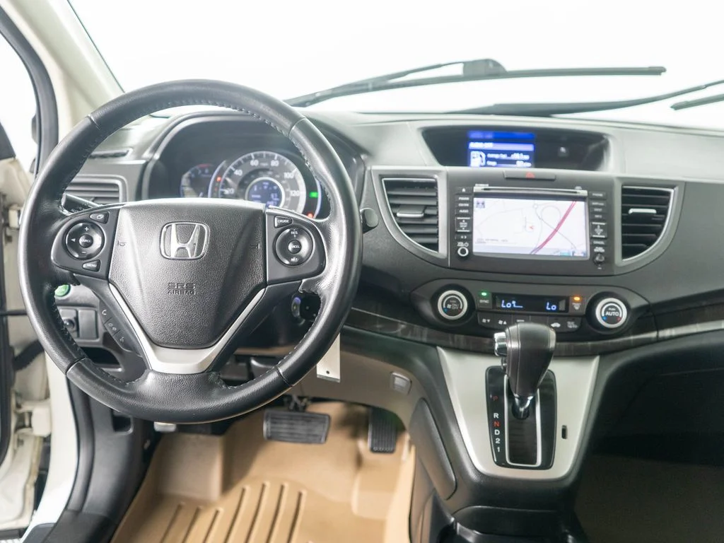 Used 2013 White Honda Touring image 12