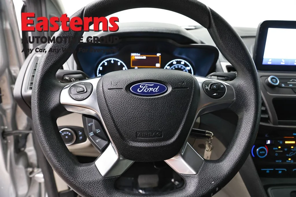 Used 2022 Silver Ford XLT image 10