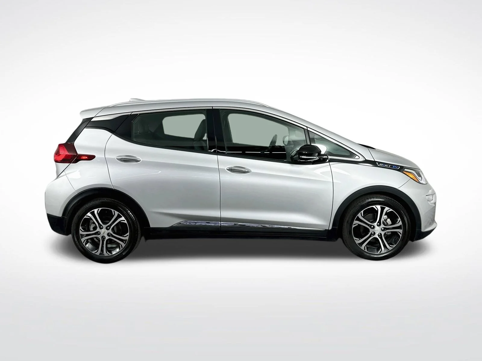 Used 2019 Silver Ice Metallic Chevrolet Premier image 9