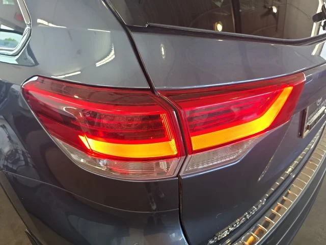 Used 2018 Shoreline Mist Toyota Limited Platinum image 36