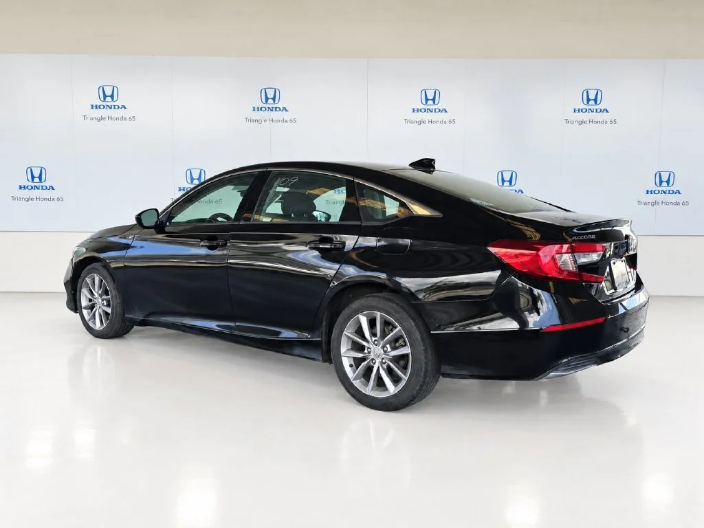 Used 2022 Black Honda LX image 4