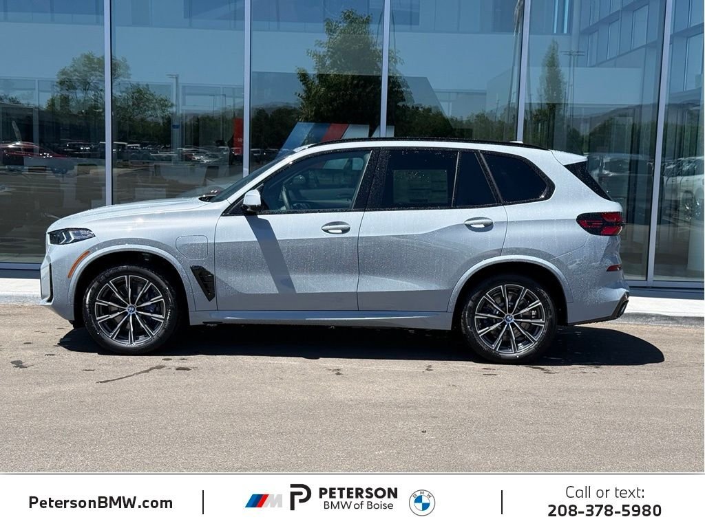 New 2026 Brooklyn Grey Metallic BMW xDrive50e image 2