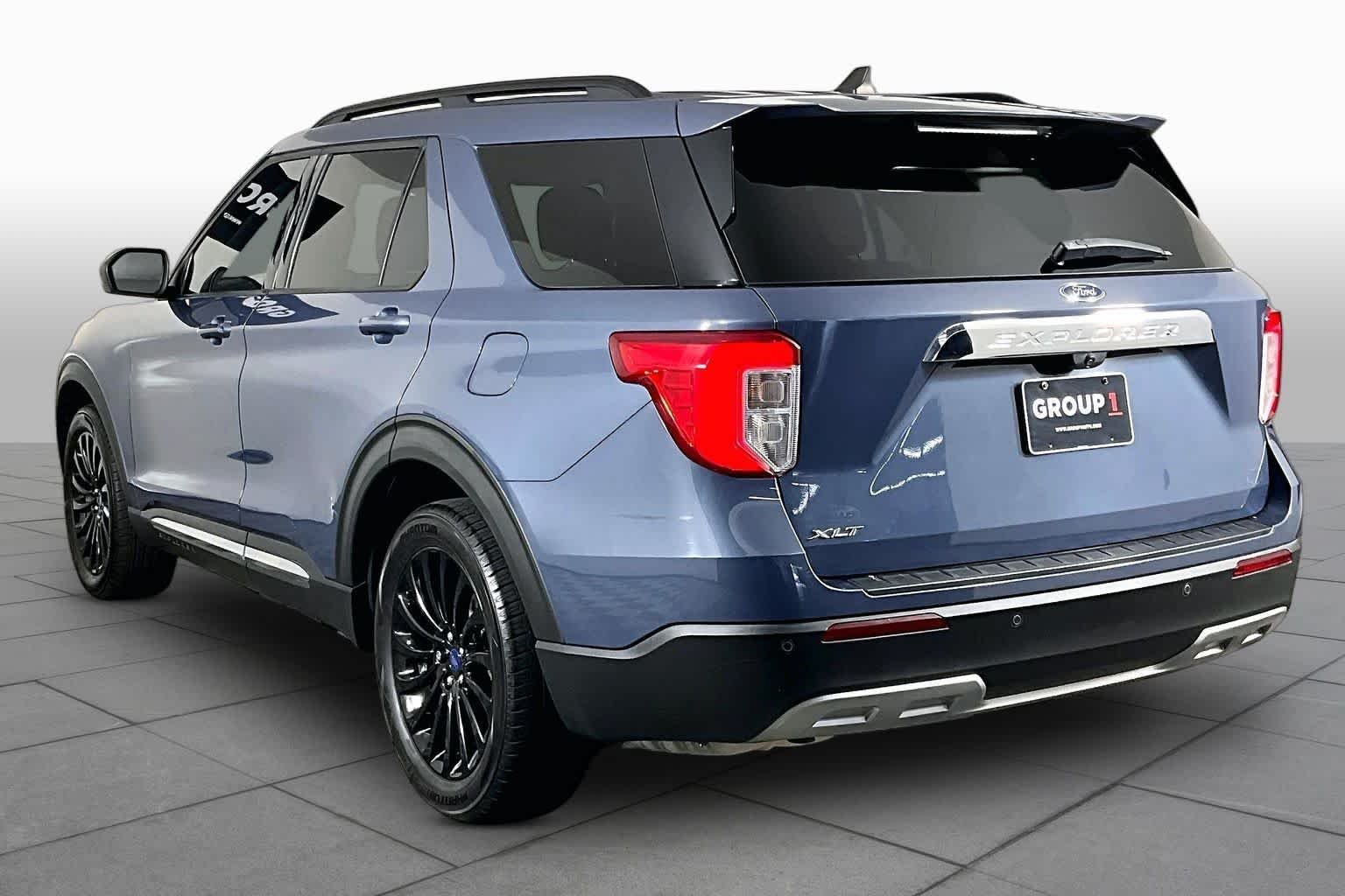 Used 2021 Infinite Blue Metallic Tinted Clearcoat Ford XLT image 11