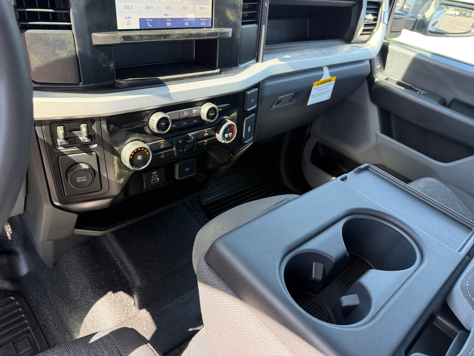 New 2026 Oxford White Ford F-250® XL image 13