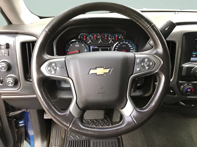 Used 2018 Blue Chevrolet LT image 18