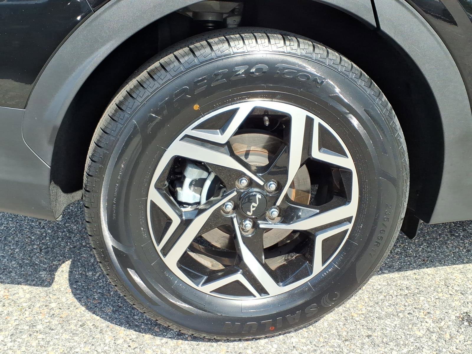 Certified Used 2023 Fusion Black Kia LX image 24
