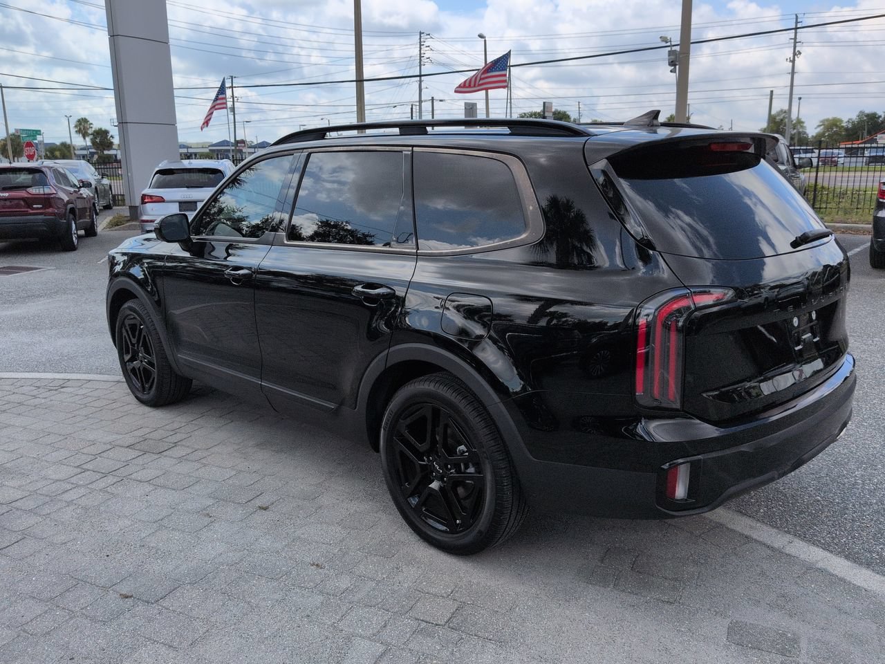 Certified Used 2023 Ebony Black Kia SX X-Line image 7
