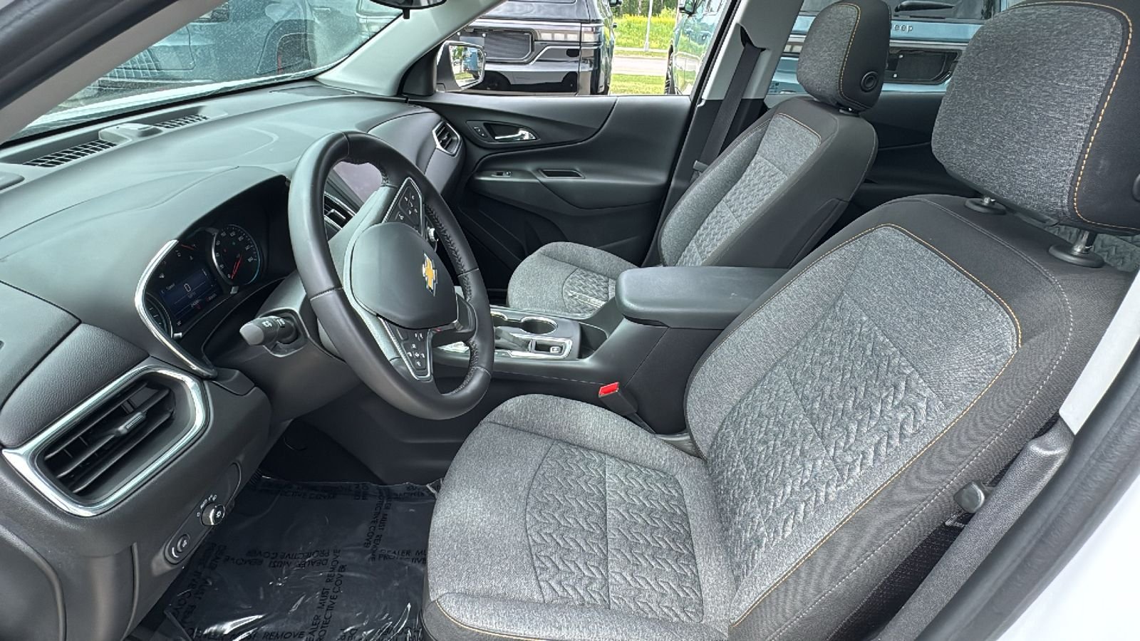 Used 2022 White Chevrolet LT image 20