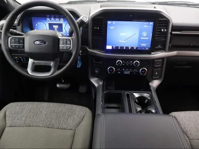 Used 2026 Agate Black Metallic Ford XLT image 36