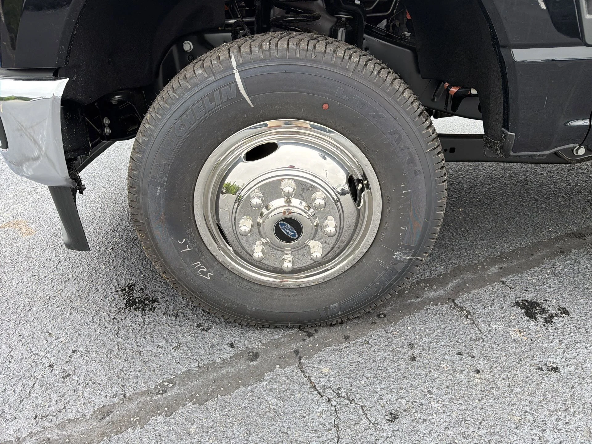 New 2026 Agate Black Metallic Ford F-350® XLT image 26