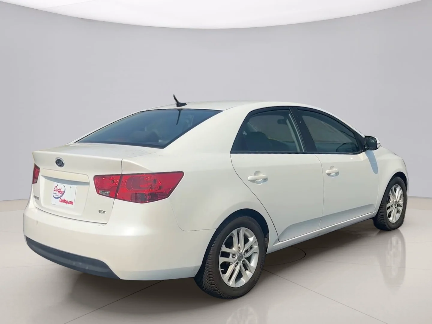 Used 2012 White Kia EX image 5