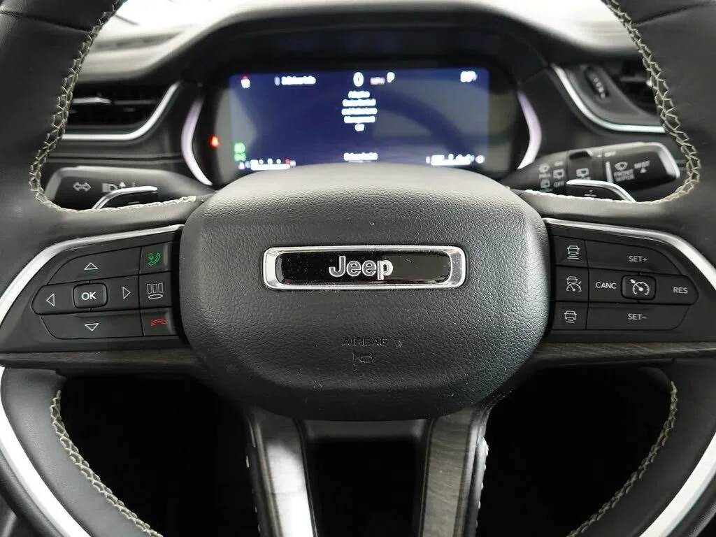 Certified Used 2024 White/off-white Jeep Limited image 20