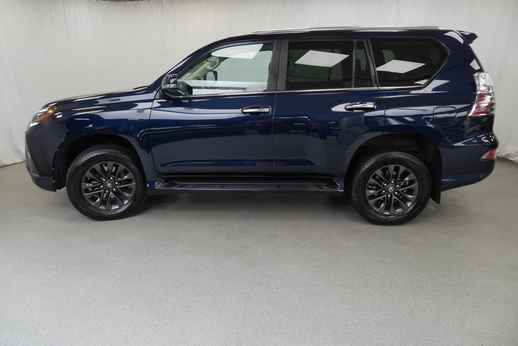 Used 2022 Blue Lexus Premium image 6