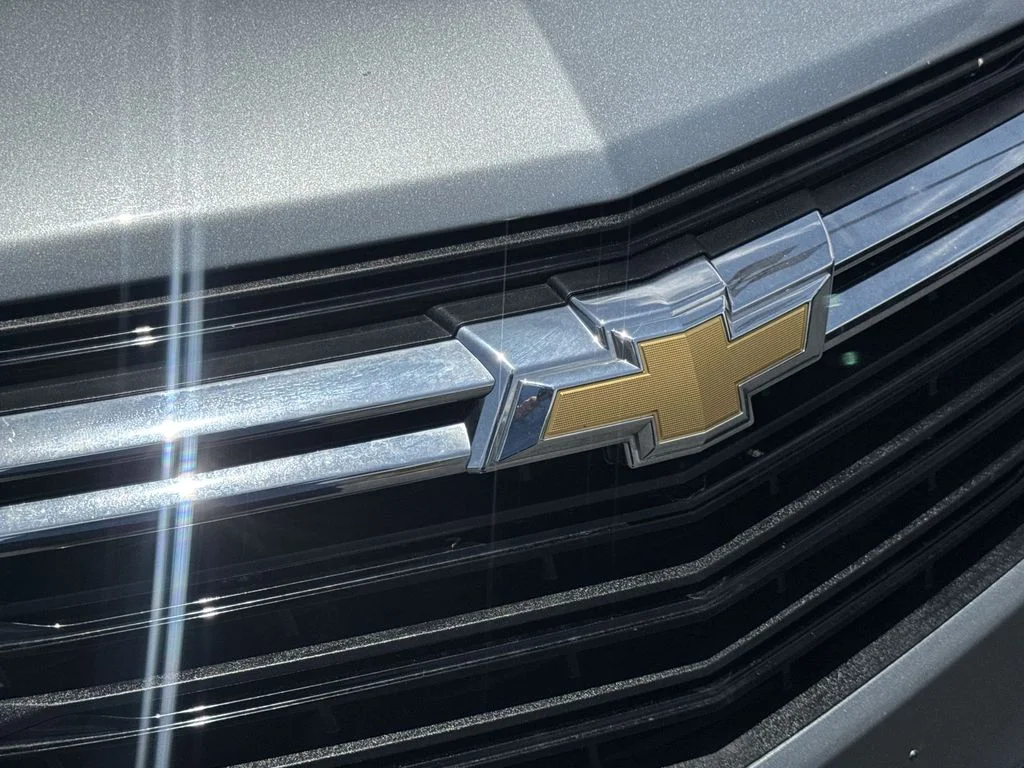 Used 2024 Gray Chevrolet LT image 31
