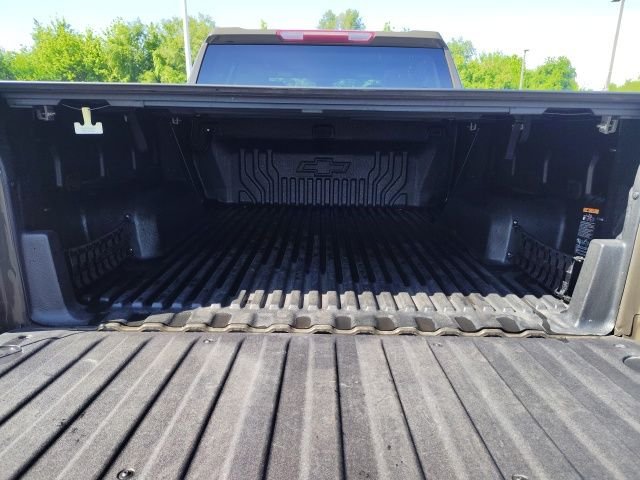 Used 2023 Brown Chevrolet LT image 10