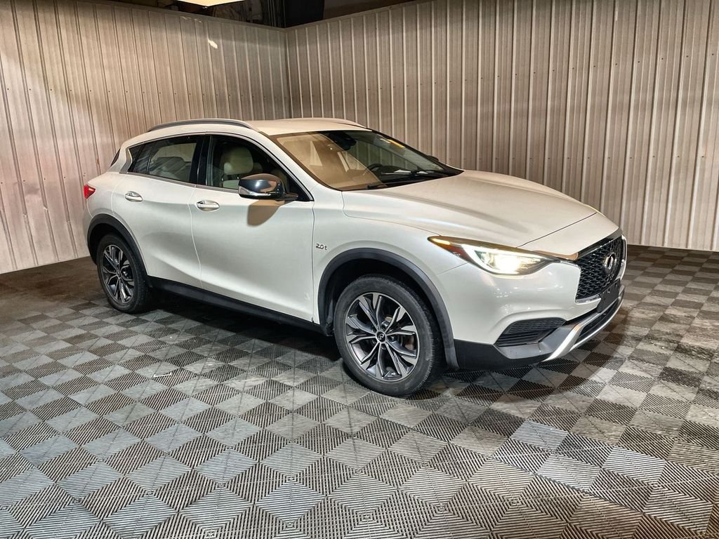 Used 2018 INFINITI QX30 Luxury with VIN SJKCH5CR9JA048697 for sale in Lockport, NY