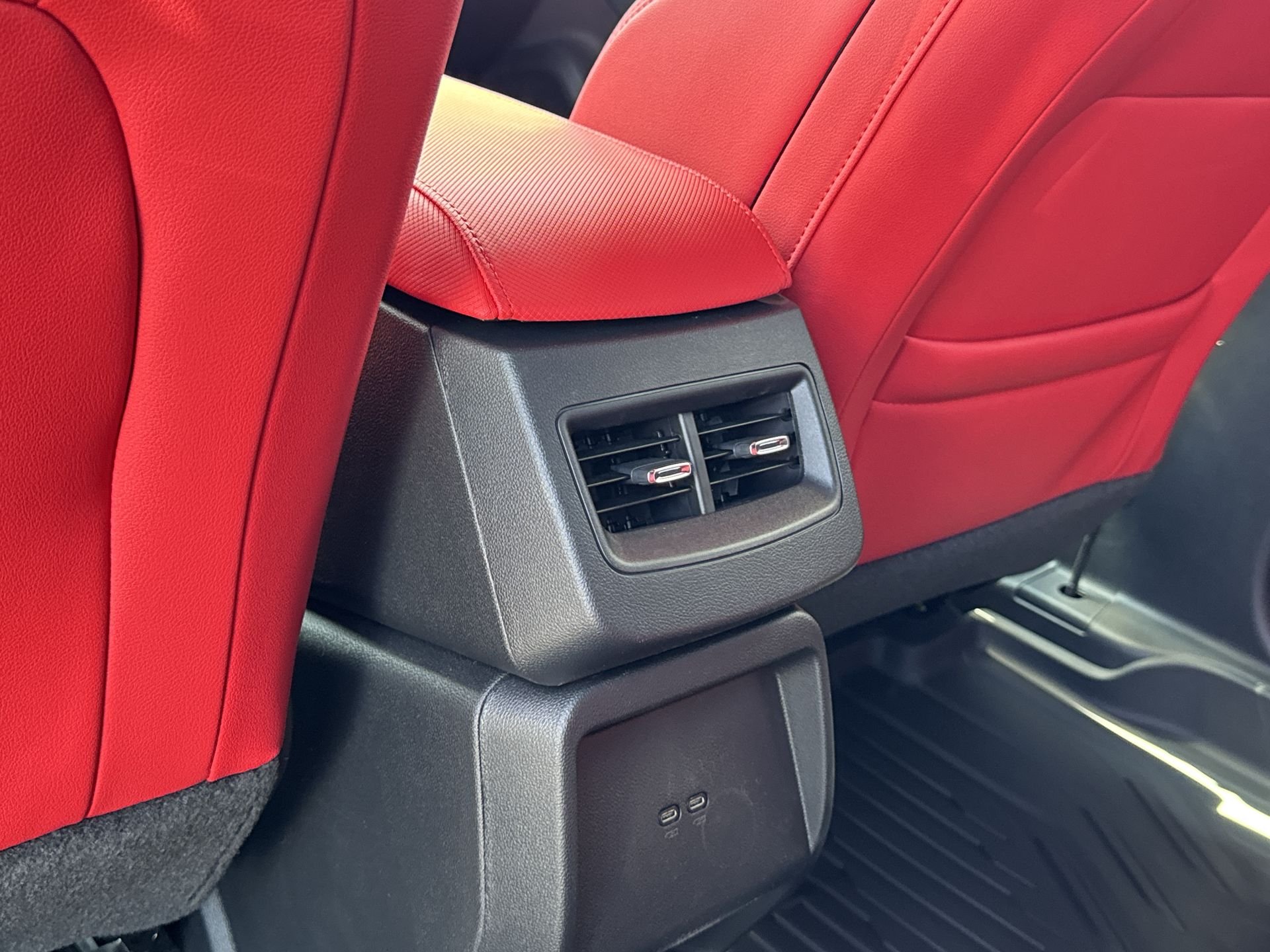 2026 Chevrolet Equinox EV RS - Photo 70