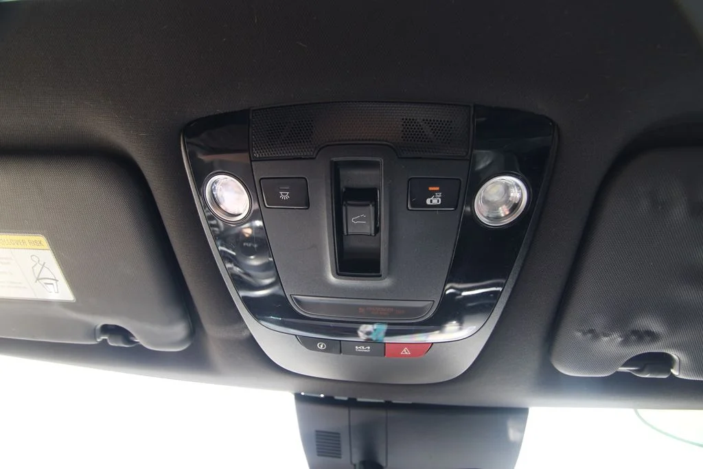 Used 2023 Red Kia X-Pro Prestige image 35