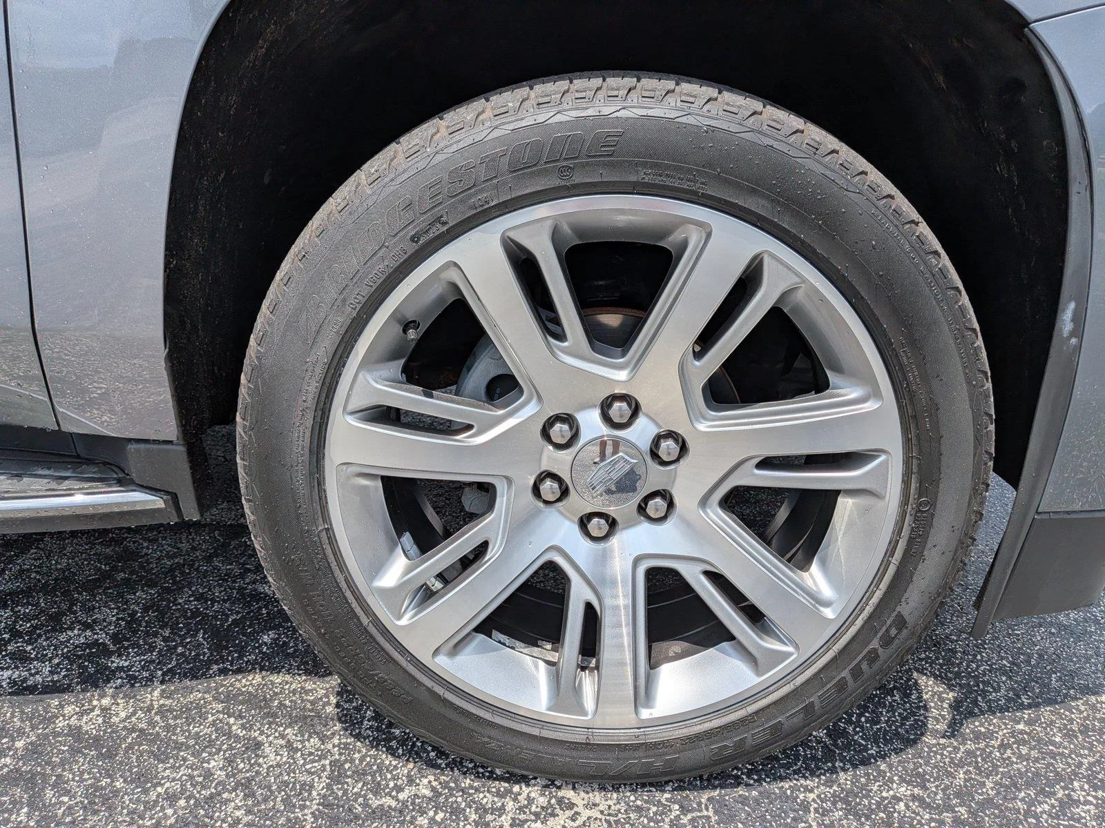 Used 2018 Gray Cadillac Luxury image 12