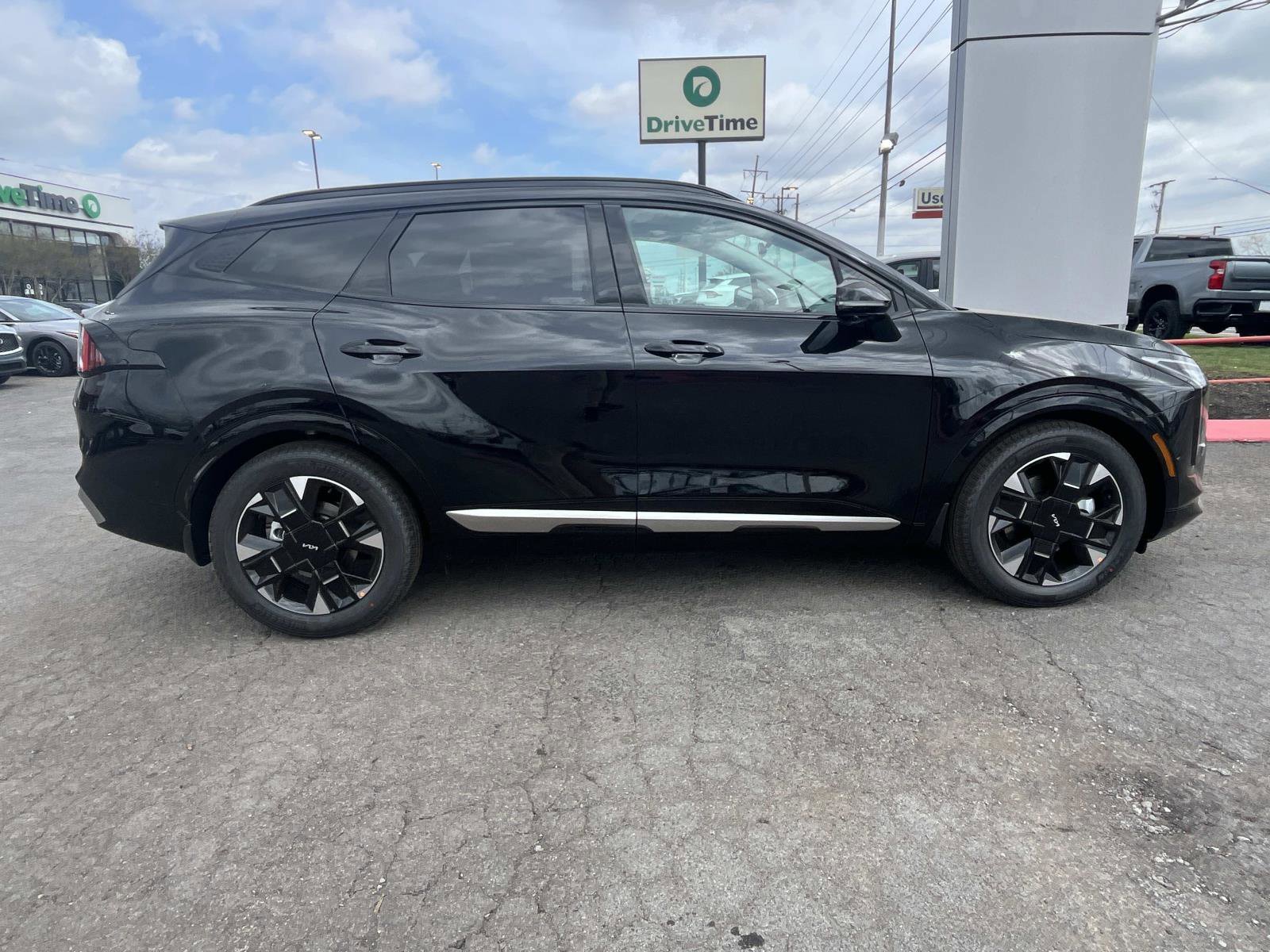 New 2026 Ebony Black Kia SX-Prestige image 9