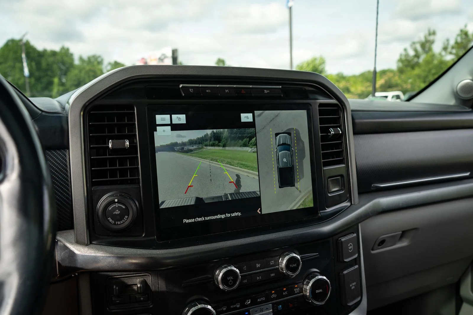 Used 2023 Blue Ford Limited image 25