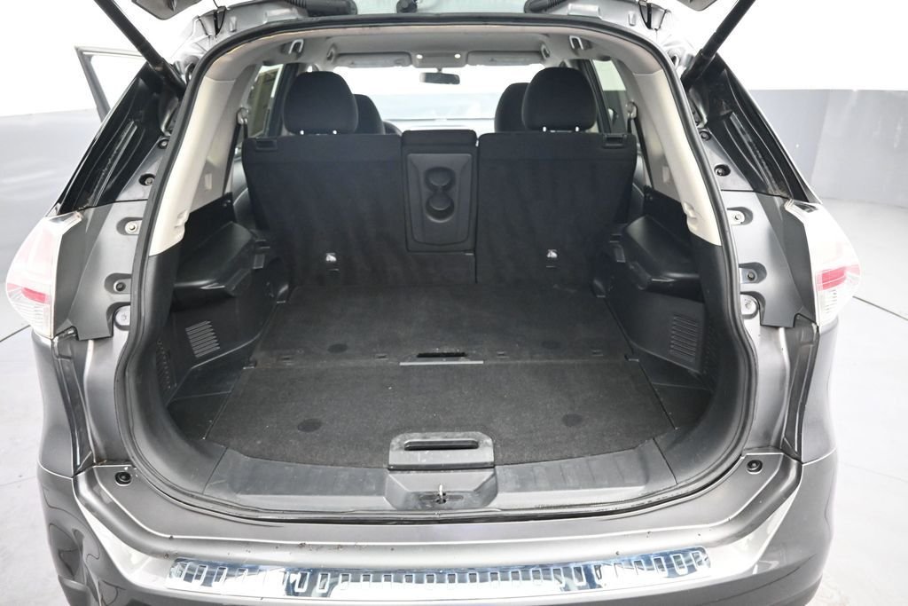 Used 2015 Gray Nissan SV image 14