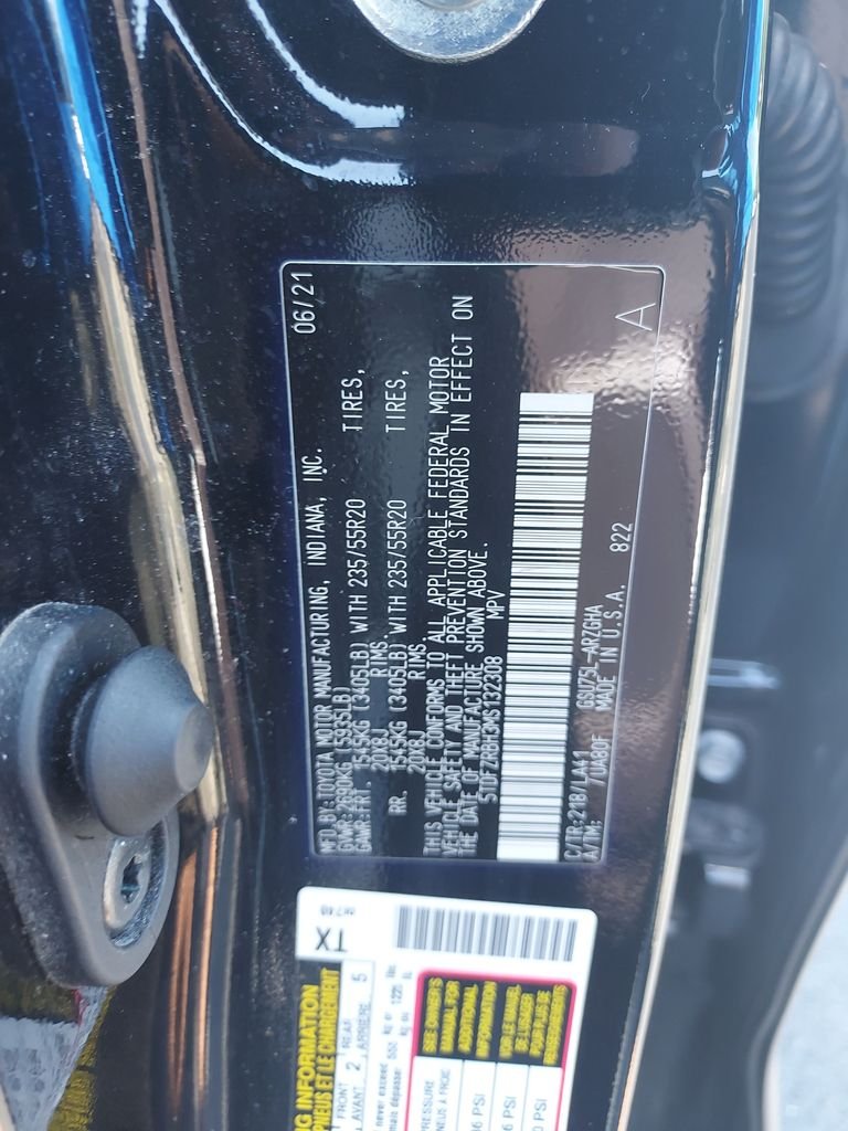 Used 2021 Black Toyota Platinum image 26