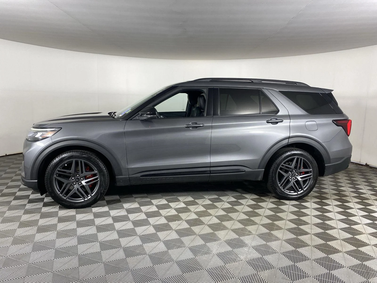 Used 2025 Carbonized Gray Ford ST image 14