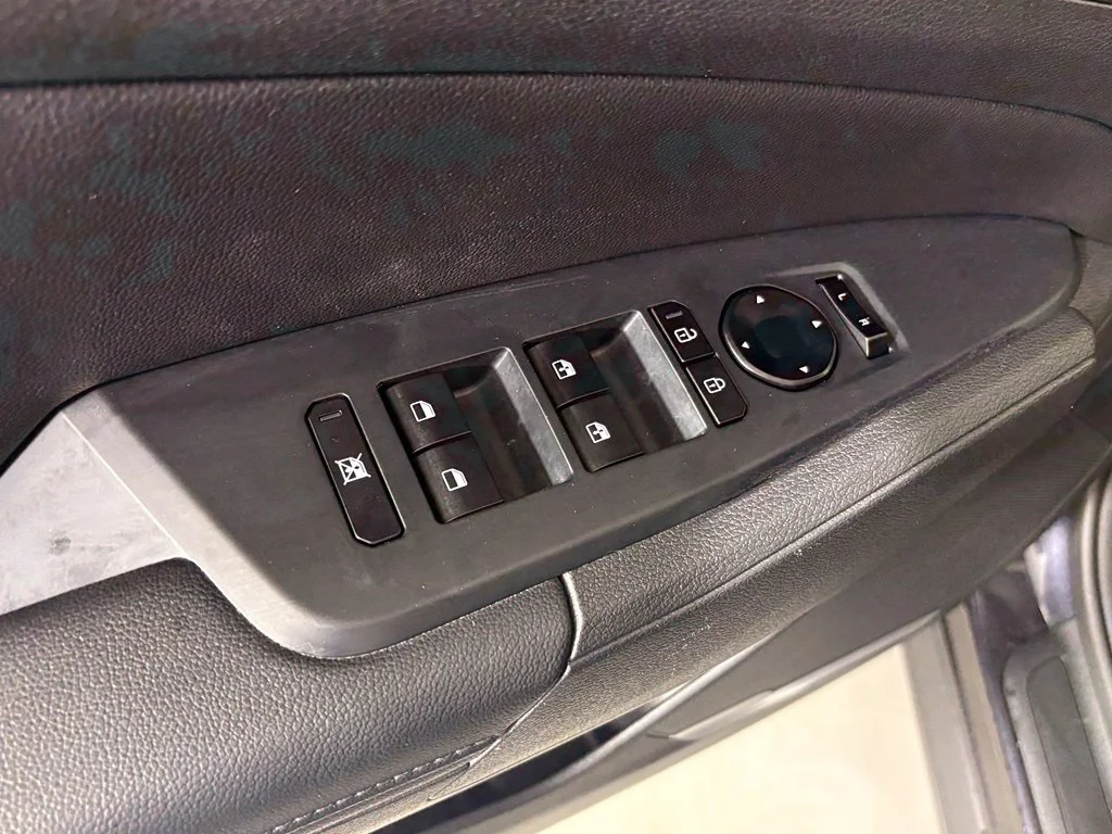 Used 2026 Gray Kia EX image 15