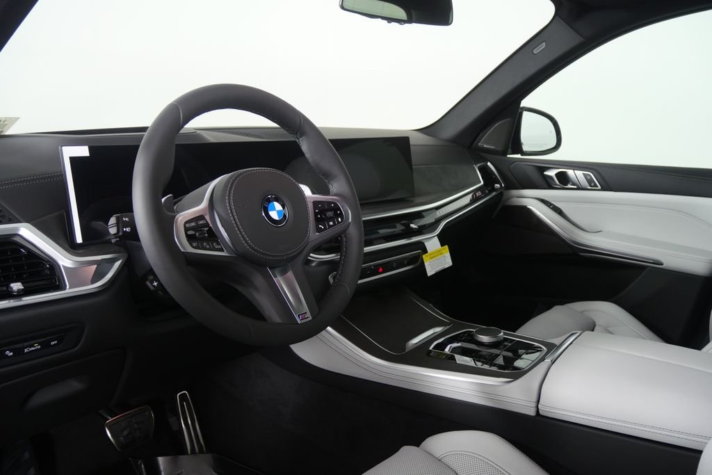 New 2026 Carbon Black Metallic BMW sDrive40i image 12