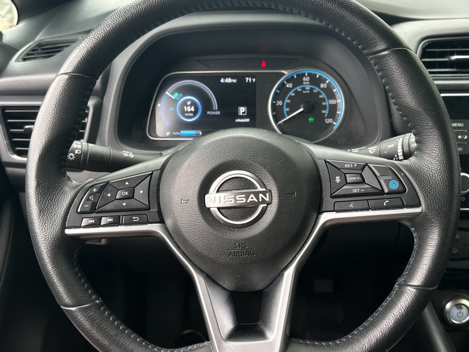Used 2025 Super Black/Pearl White Nissan SV Plus image 21