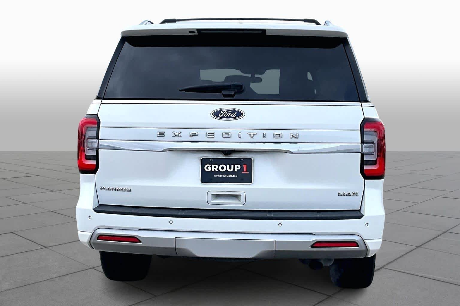 Used 2023 Star White Metallic Tri-Coat Ford Platinum image 10