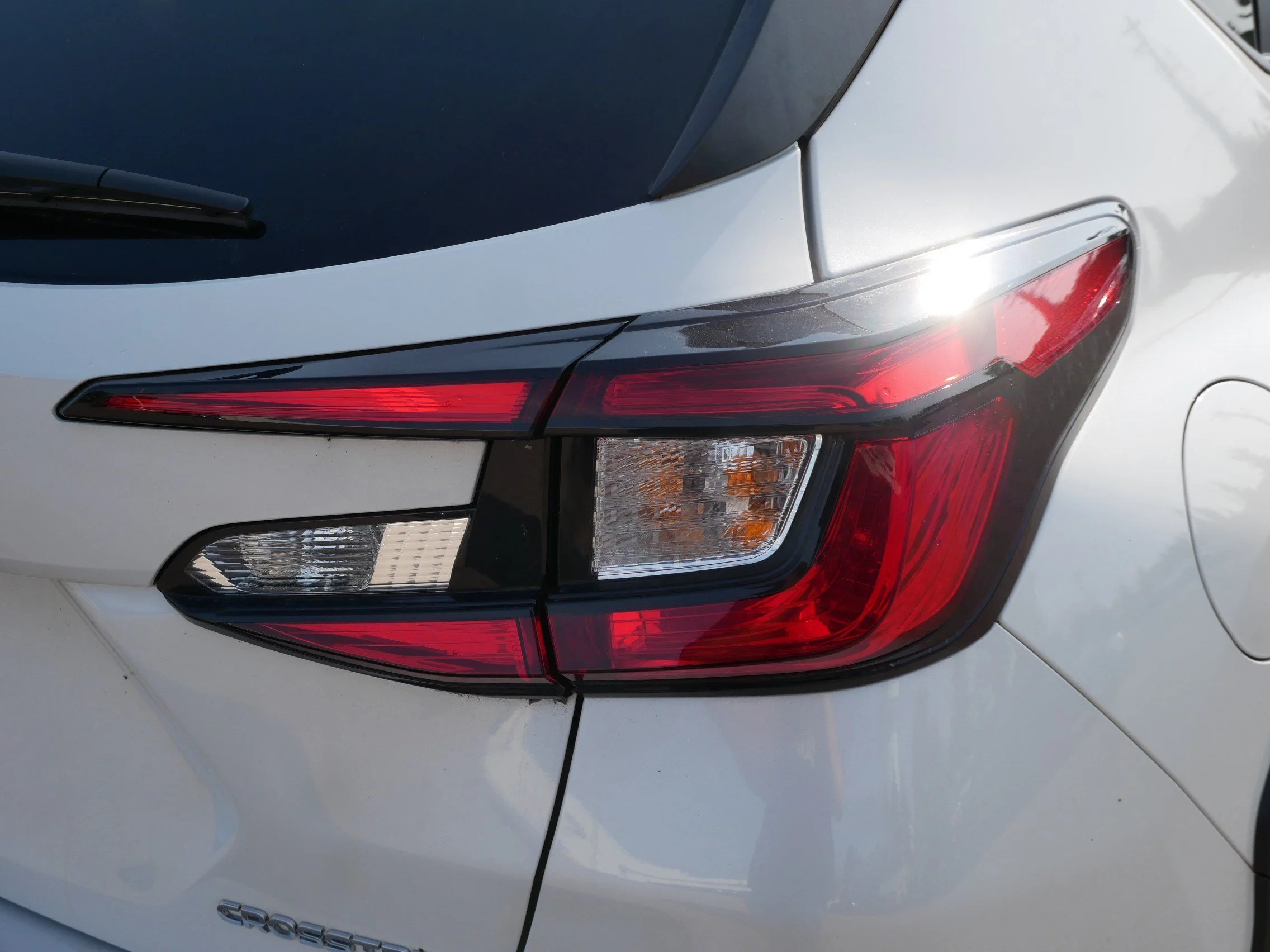 Used 2024 Crystal White Pearl Subaru Premium image 17