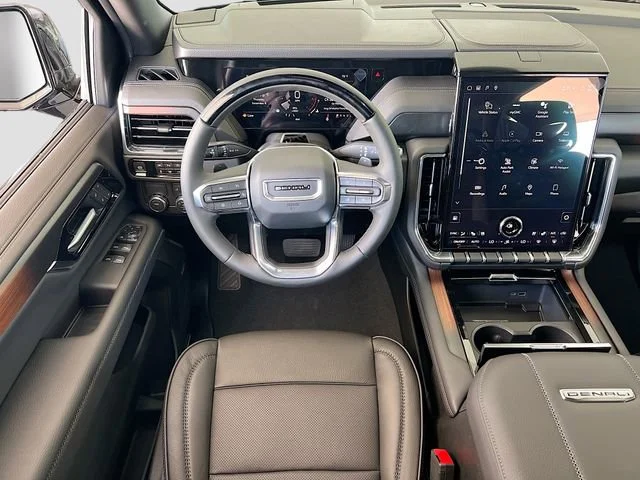 2026 GMC Yukon Denali - Photo 16