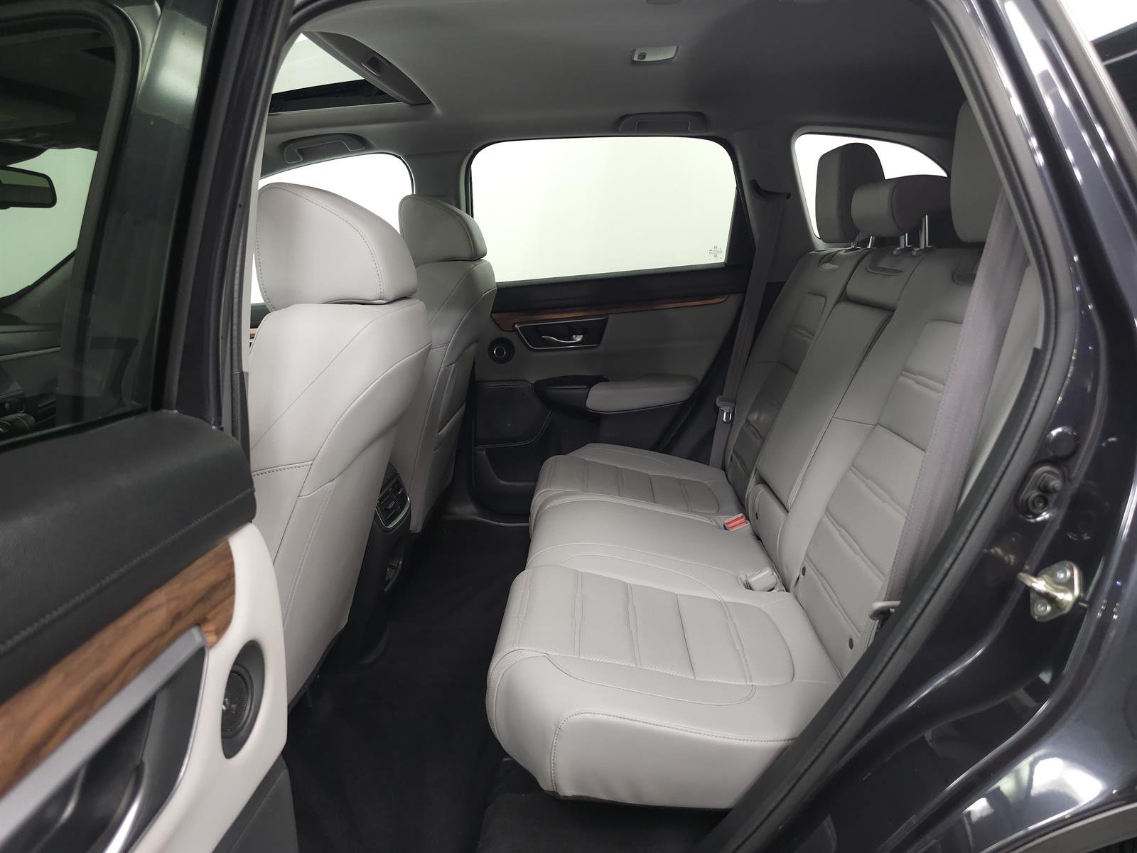 Used 2017 Gray Honda Touring image 5