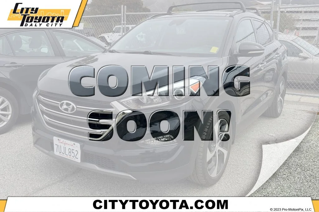Used 2016 Silver Hyundai Limited image 1