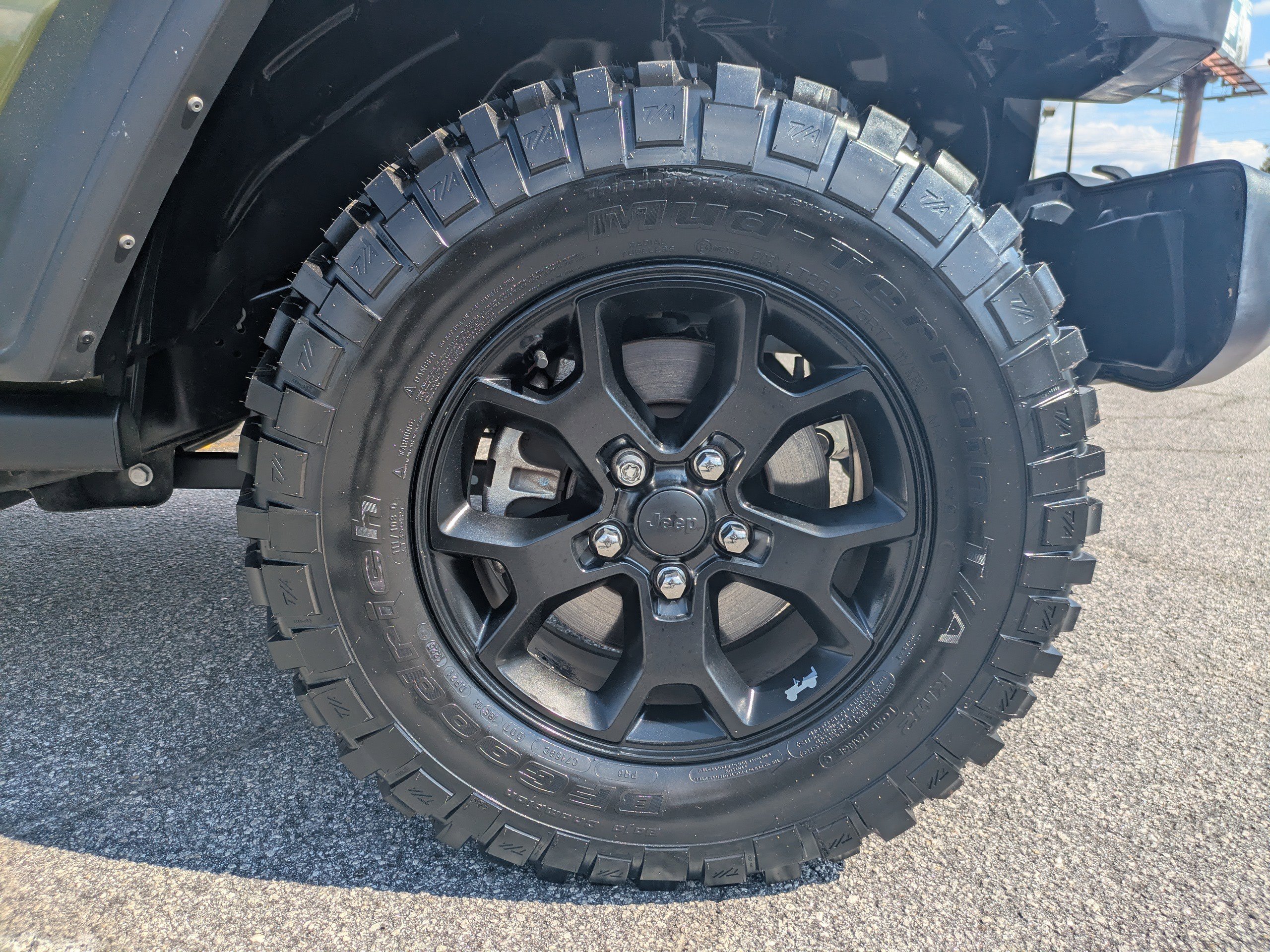 Used 2021 Sarge Green Clearcoat Jeep Unlimited Willys Sport image 11